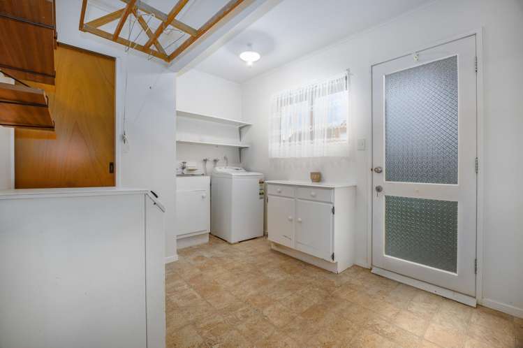 6 Rewarewa Crescent Waikanae_10