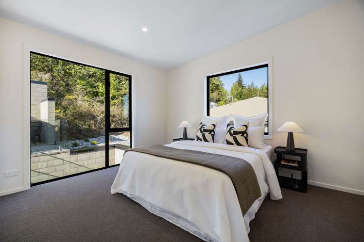 1/14 Vancouver Drive Queenstown Hill_16