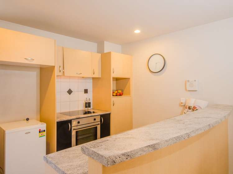 37/8 Soljak Place Mount Albert_6