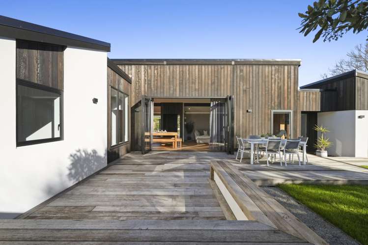 19 Dunbarton Street Redwood_24