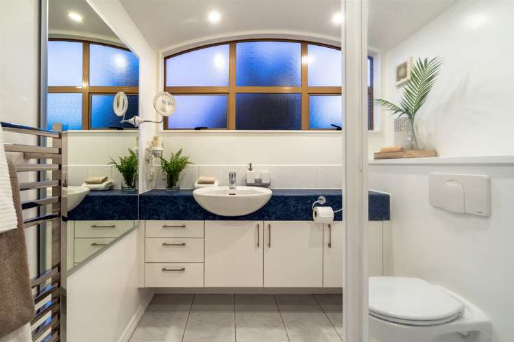 2/35a Hart Road Hauraki_17