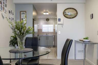 16/101 Roberts Street_3