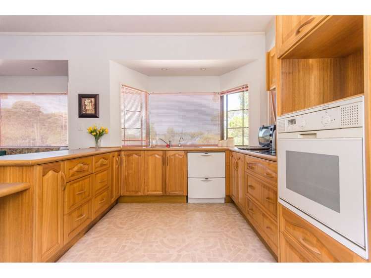 209 Woodlands Park Road Titirangi_4