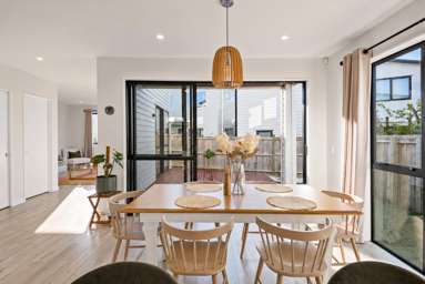 38 Greenfinch Road_4