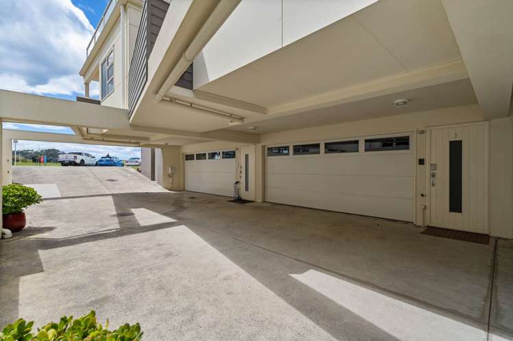 2/47 Marine Parade Mt Maunganui_23