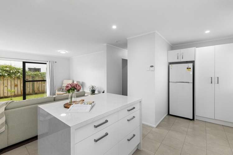 2/26 Mason Street Moera_5