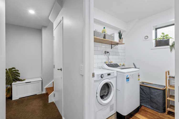 11 Donald Street Stanmore Bay_17