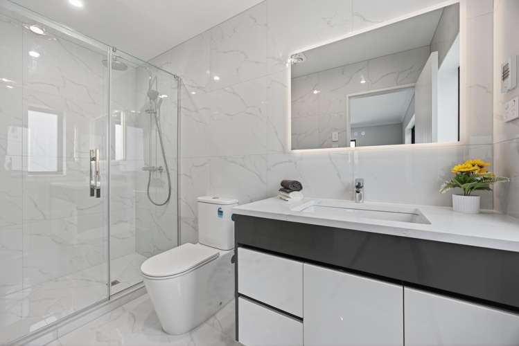 2 Ballyalton Crescent Flat Bush_28