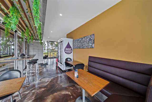 Unit 10, 18 Taurus Place Bromley_3