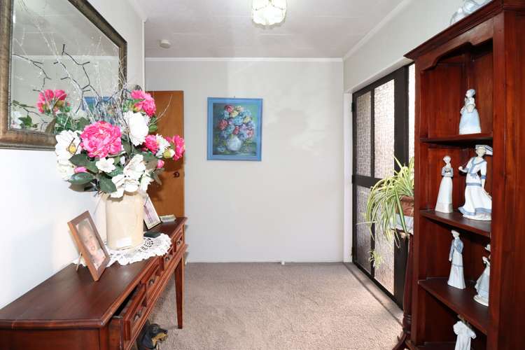 250b High Street North Carterton_7