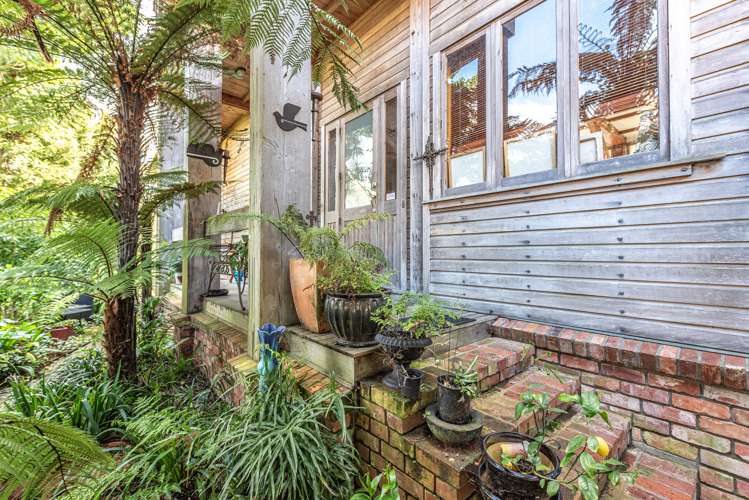 19 Riverbank Road Okoia_15