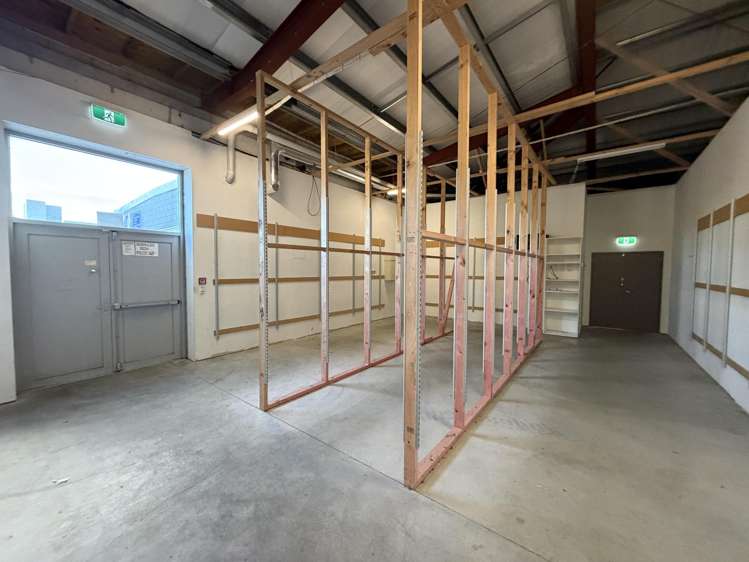 1/100 Heretaunga street west Hastings Central_9