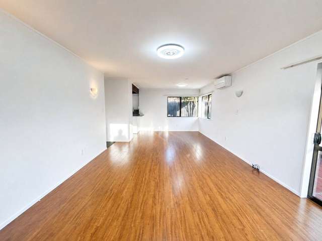 3/98 Roberts Road Te Atatu South_2