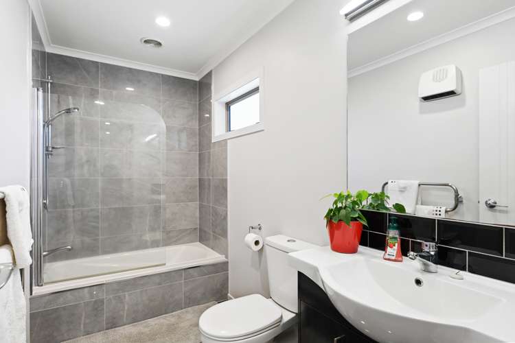 60 Stan Heather Drive Glenview_18