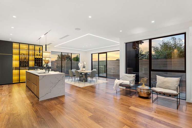 4 Taku Close Long Bay_2