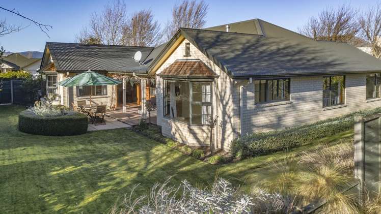 44 Millstream Drive Lincoln_25