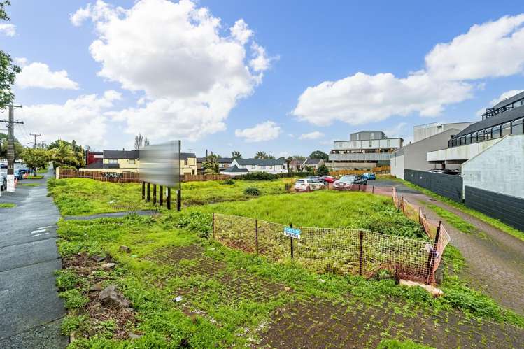 5,7,9 Clonbern Road Remuera_6