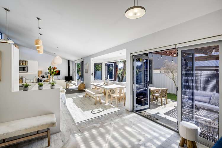 76 Russell Robertson Drive Havelock North_1