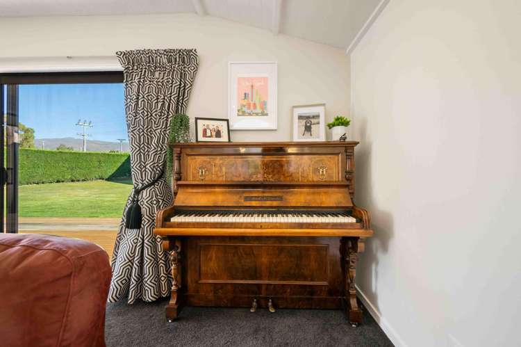 1 Hall Road, Bannockburn Cromwell_14