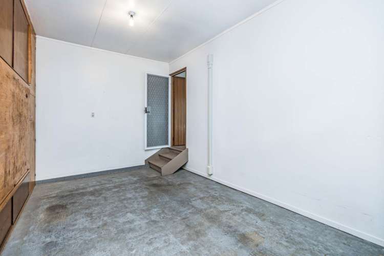 2/63 Fourth Avenue Woodhill_12