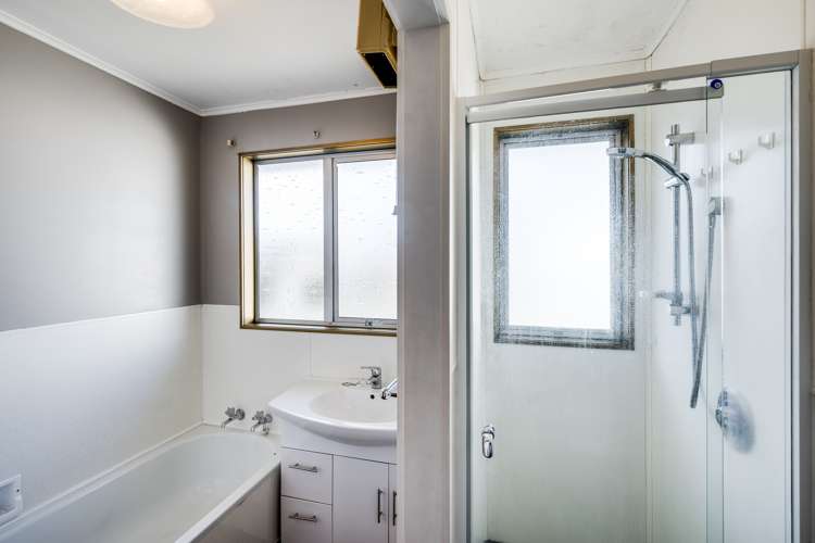 5 Elliott Street Taradale_11