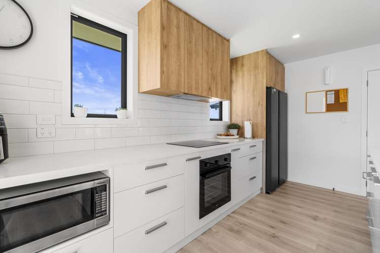 8 Te Taniwha Road One Tree Point_10