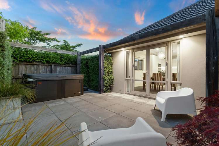 1 Springvale Gardens Harewood_26