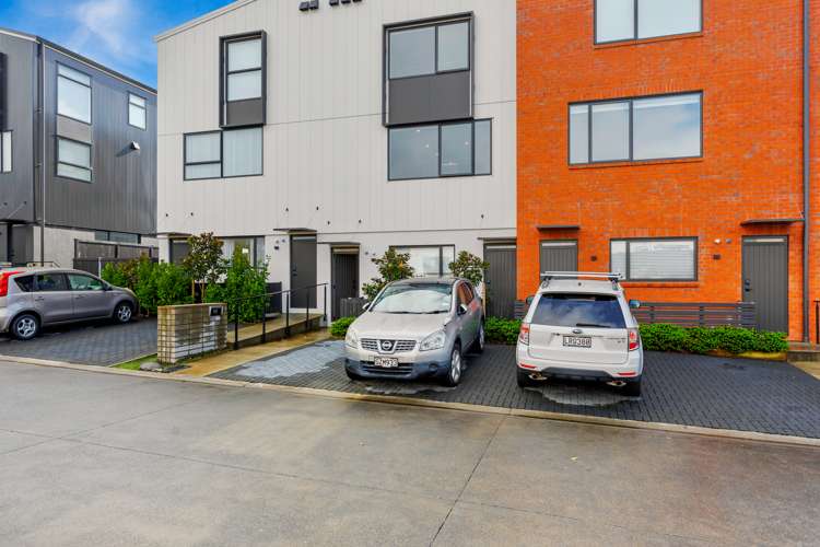 6/4 Matimati Place Hobsonville_26