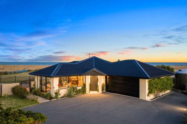 37 Ocean View Crescent Rarangi_55