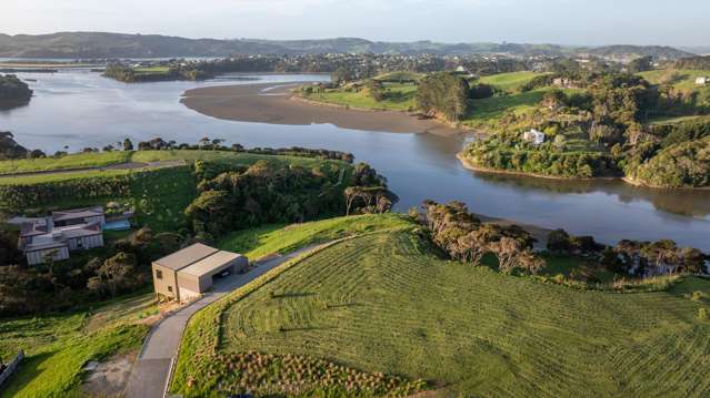 25 Ruruhi Street Raglan_3