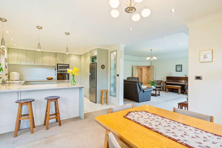 1136 Fergusson Drive Clouston Park_6