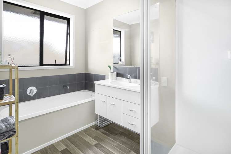 12 Evergreen Rise Grandview Heights_19