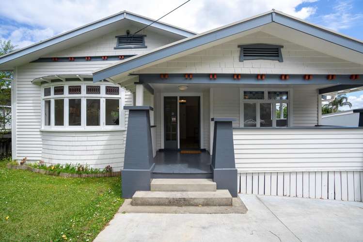 9 Hutchinson Avenue New Lynn_23