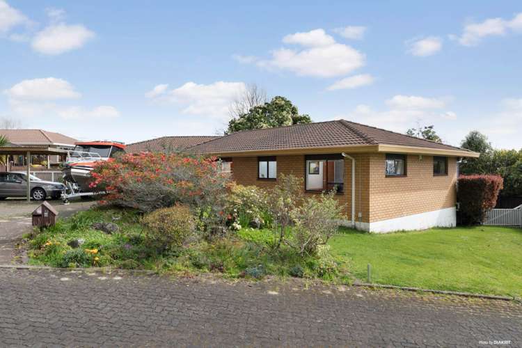 33 Derrimore Heights Clover Park_16