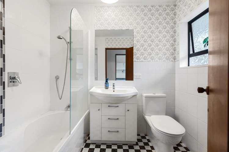 14B Tutchen Street Tauranga Central_17