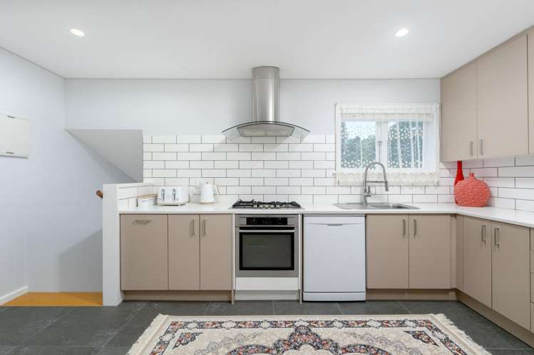 52 Woodside Road Massey_2