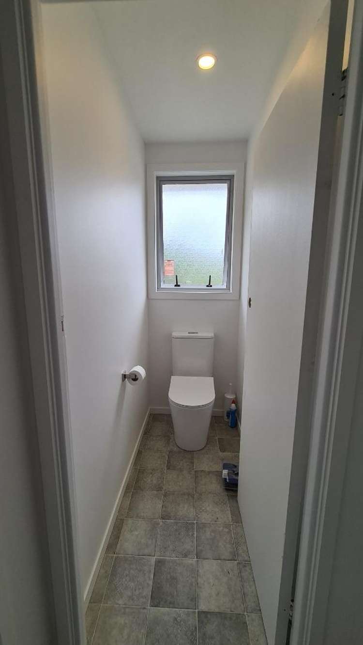 6 Hilltop Avenue 11640_6