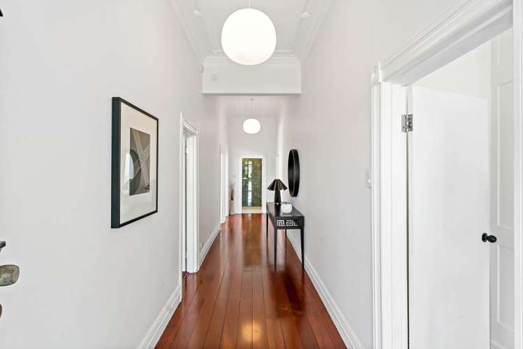 6 Kowhai Street Mount Eden_10