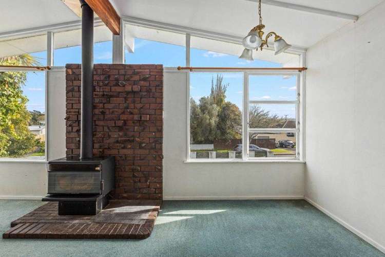 2 Coburg Street Henderson_10