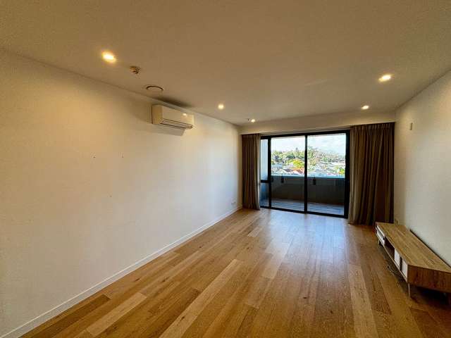311/1 Kimiora Street Three Kings_2