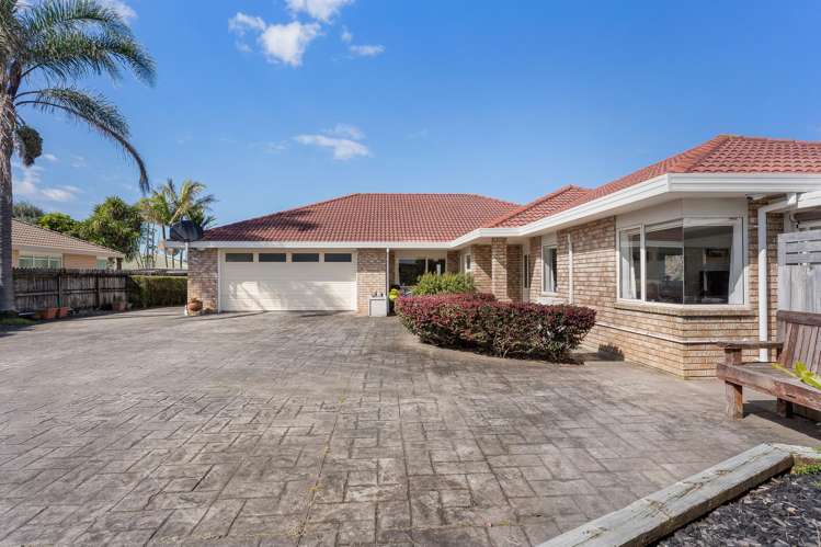 176 Lakeside Drive Orewa_25