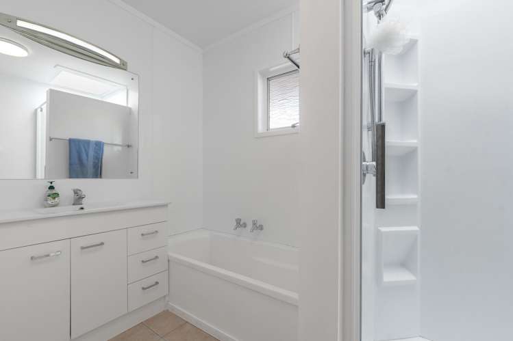 76 Levers Road Matua_8