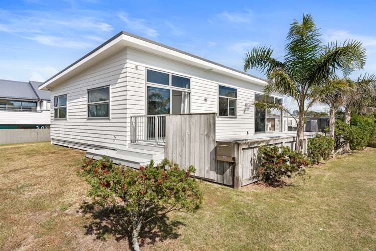 620 Ocean Road Whangamata_18