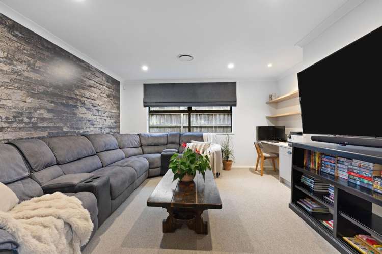 160 Lakes Boulevard Pyes Pa_13