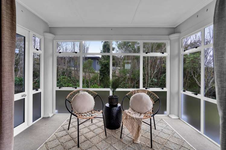 106 Seaview Road Westown_15