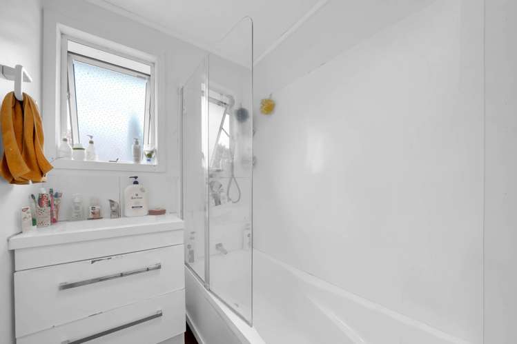 12 Surrey Street Manurewa_8