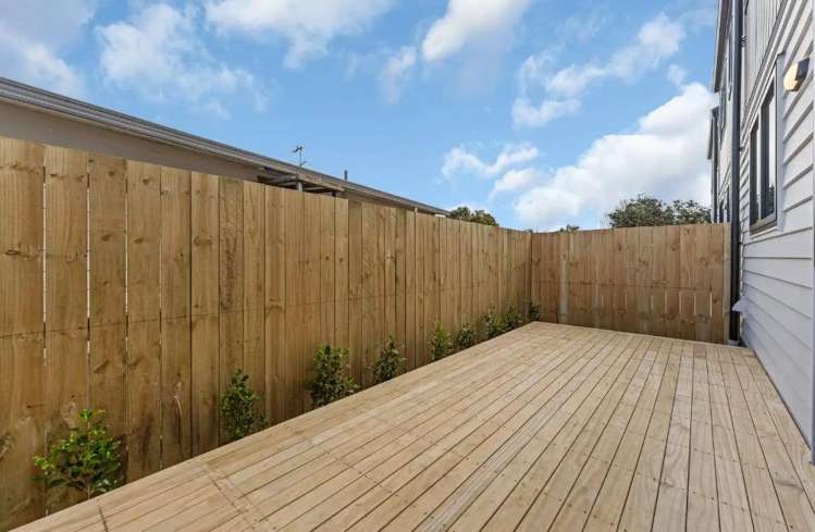 22B & C Justamere Place Weymouth_13