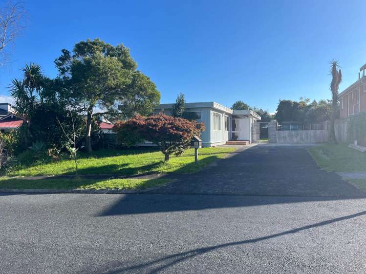 15 Pooley Street Pakuranga Heights_1