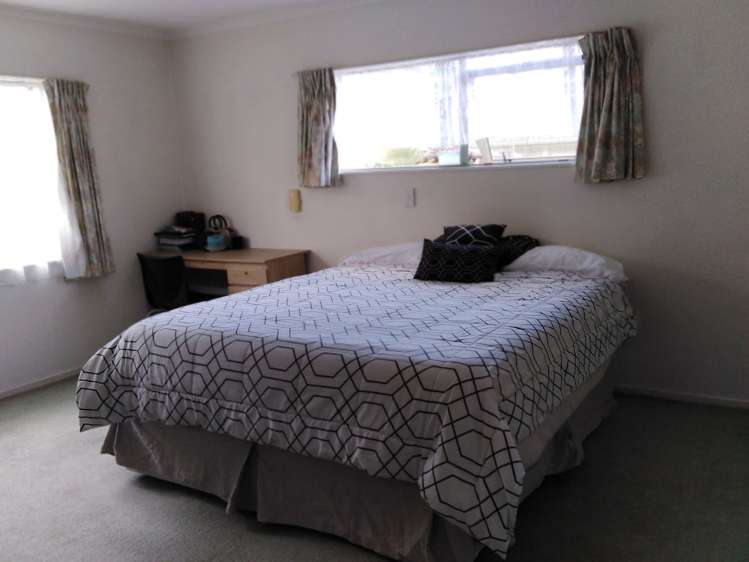 16 Stewart Gibson Place Manurewa_9