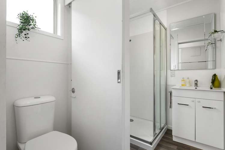 1/21 Bonito Place Bayview_12